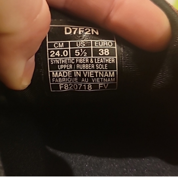 Asics Onitsuka Tiger - Picture 3 of 3